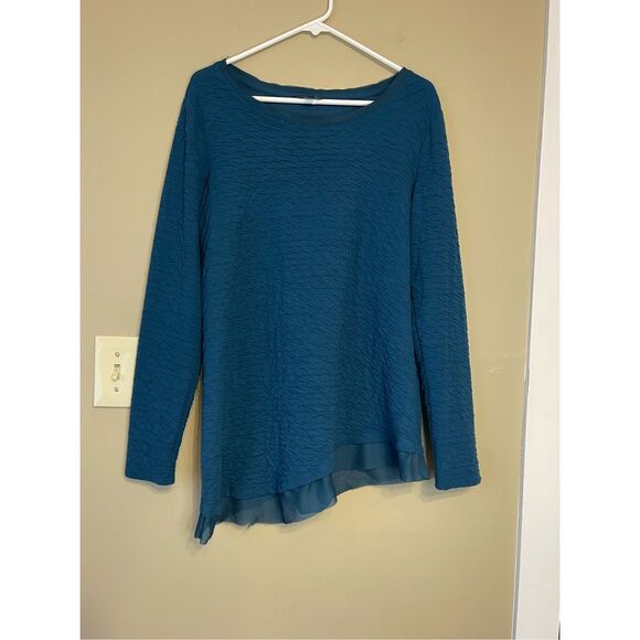 Simply Vera Vera Wang Tops - 💕LAST CHANCE Simply Vera Vera Wang Peacock Blue Teal Asymmetrical Blouse Large
